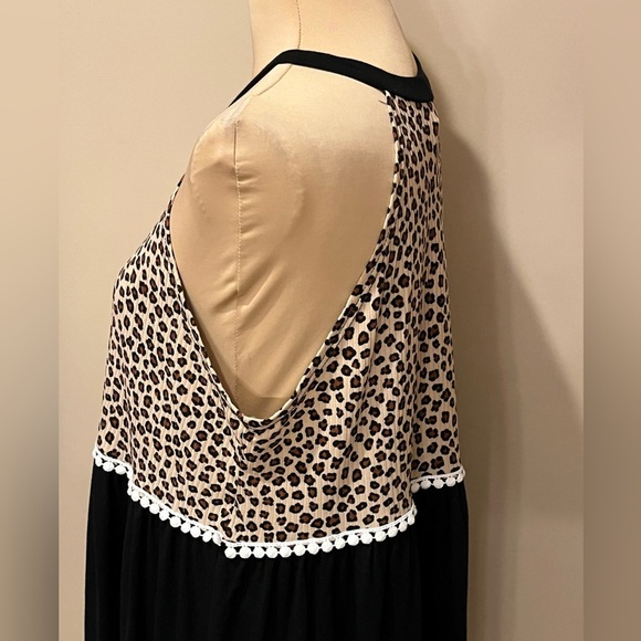 Now & Forever Black Leopard Spliced Flowy Ruched Tank Summer, size Small - Picture 4 of 7